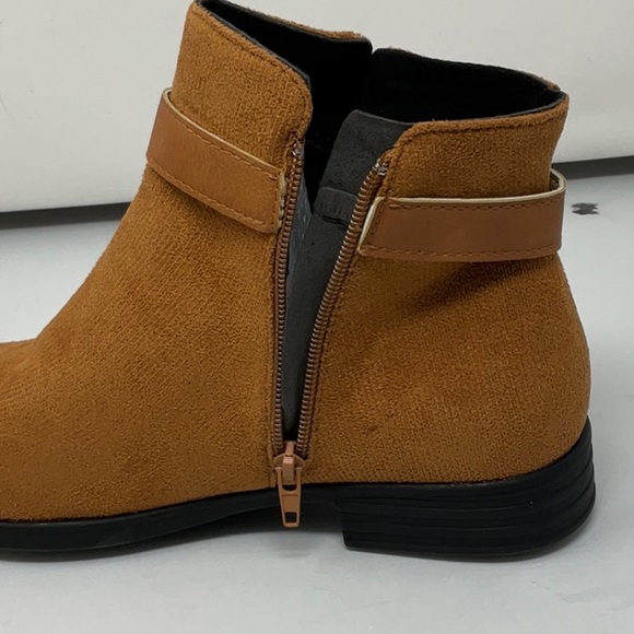 NWOT women’s brown zip ankle boots, size 8.5 - Picture 3 of 11